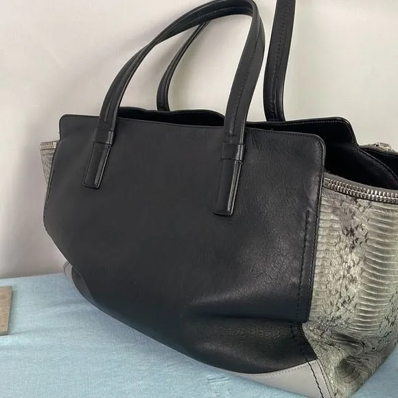 SALVATOREFERRAGAMOLARGE BLACK LEATHER AND GREY SNAKE BAG